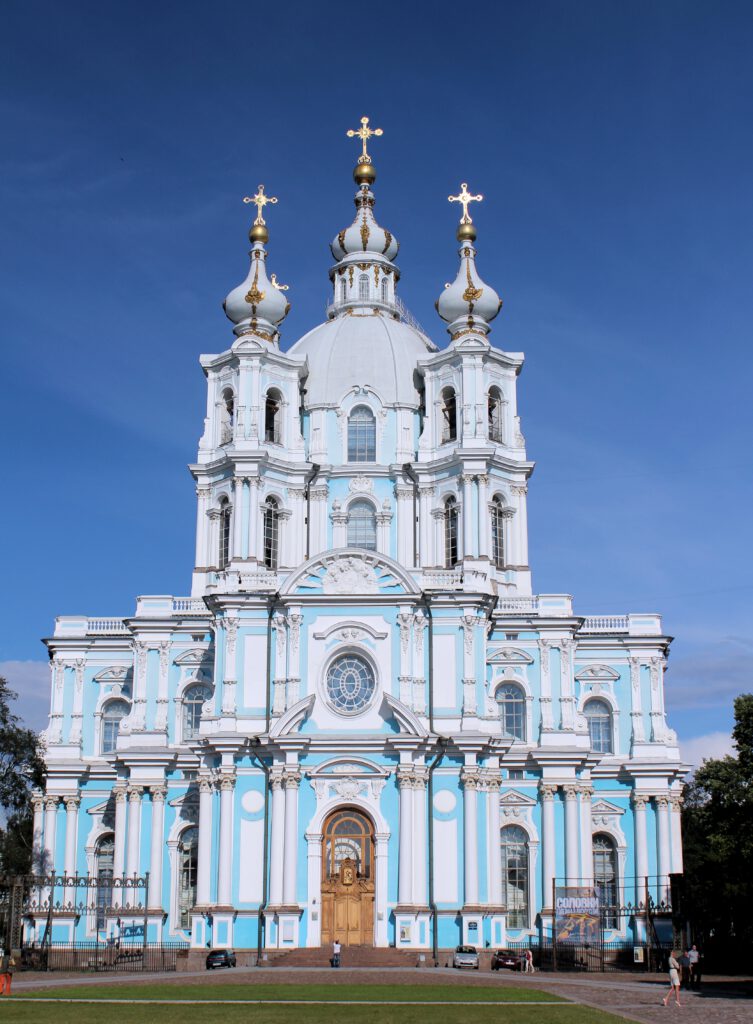 smolny sint petersburg